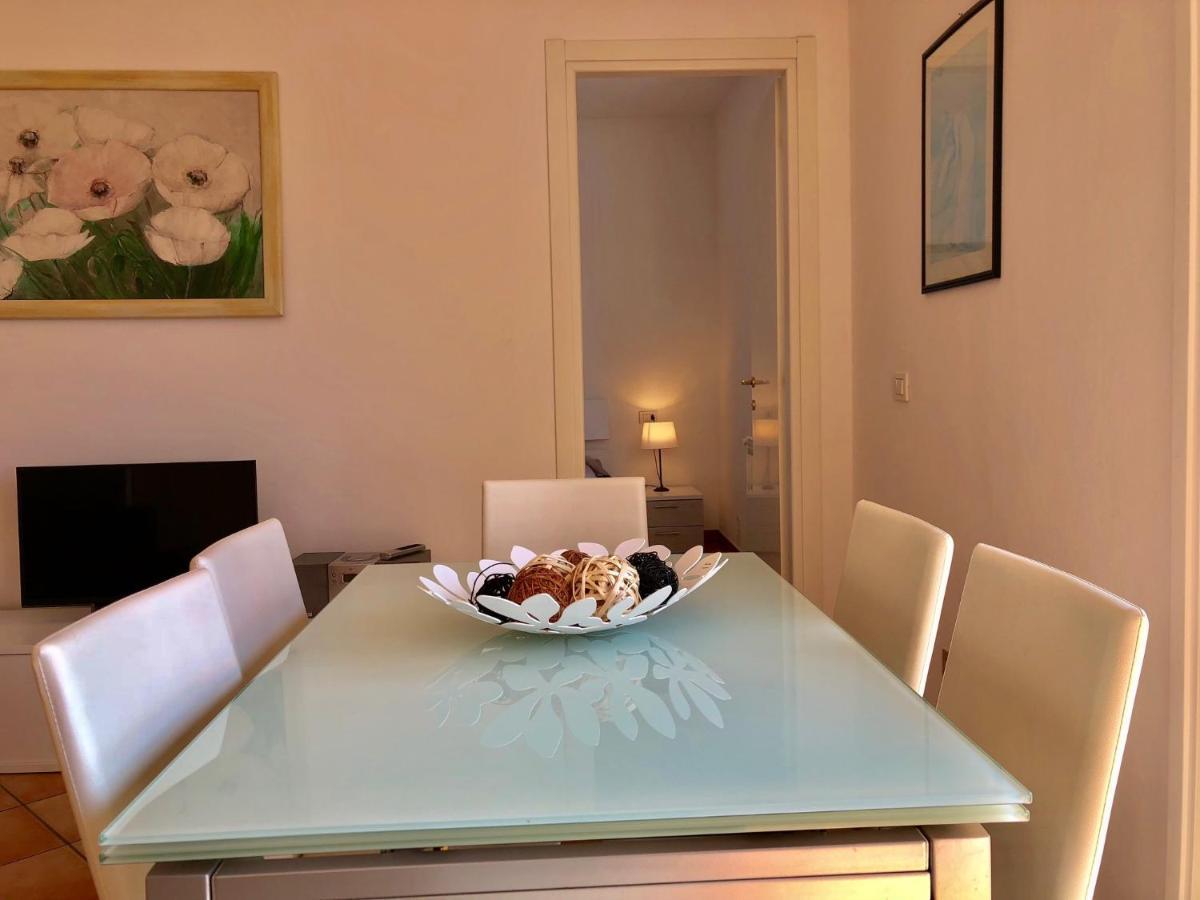 Residenza Ai Ronchi 1 2 6 Aparthotel Maccagno ภายนอก รูปภาพ