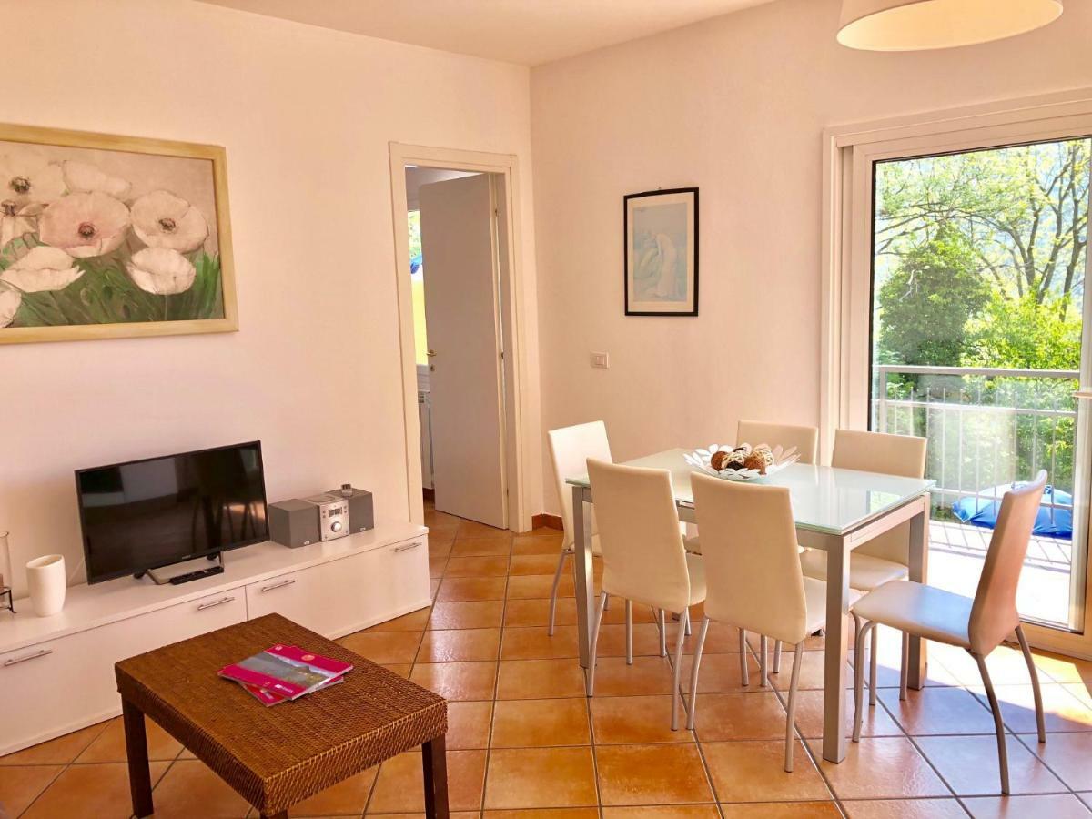 Residenza Ai Ronchi 1 2 6 Aparthotel Maccagno ภายนอก รูปภาพ